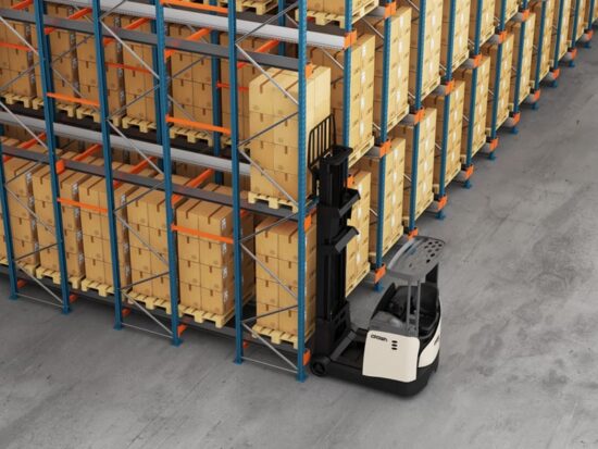 Na platformie samojezdnej zostaje umieszczona paleta